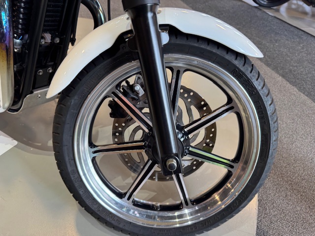 2014 Triumph Bonneville Base at Martin Moto