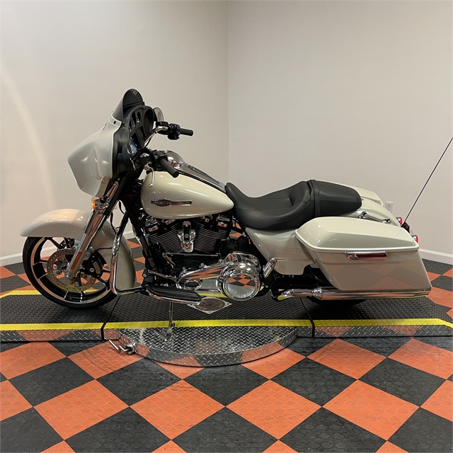 2022 Harley-Davidson Street Glide Base at Harley-Davidson of Indianapolis