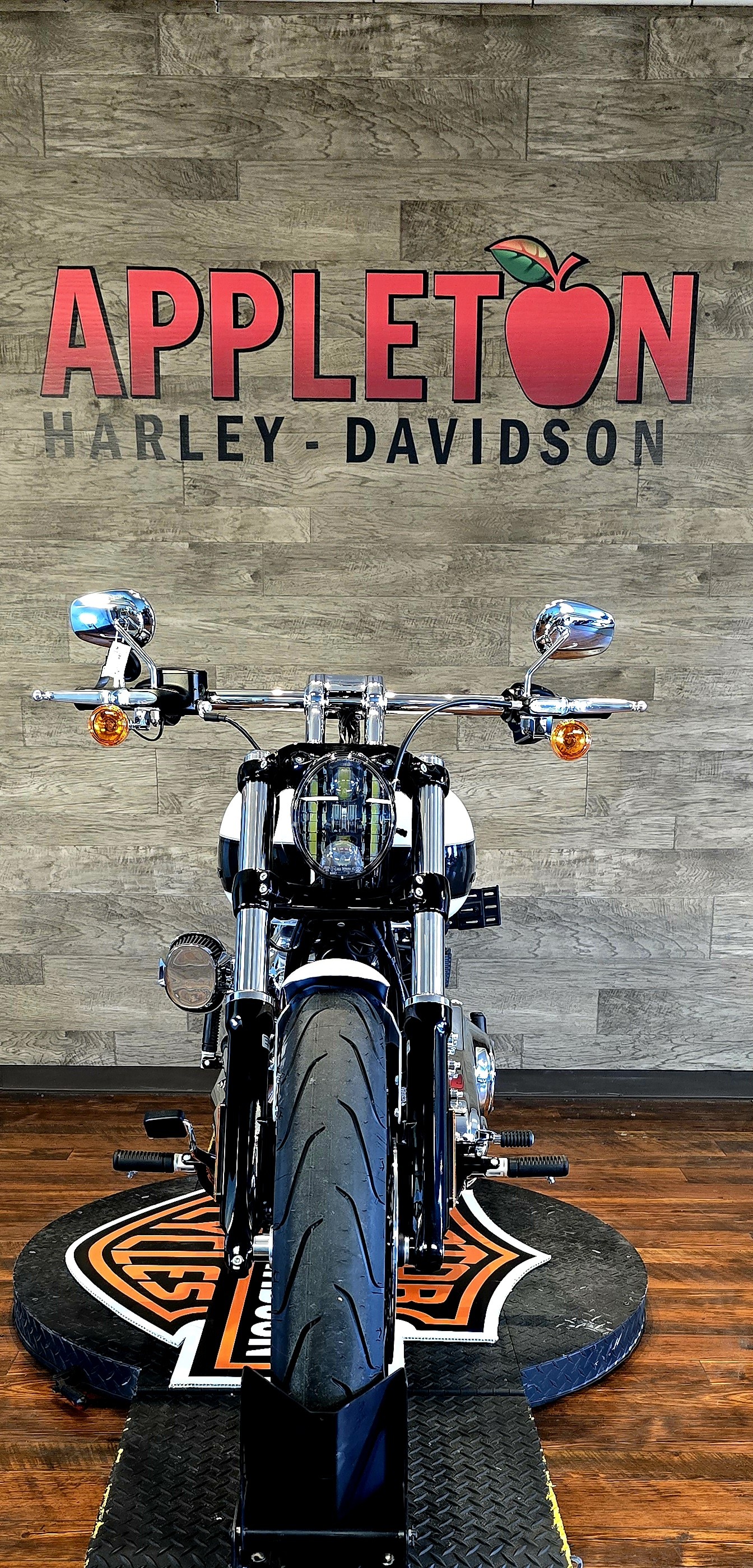 2024 Harley-Davidson Softail Breakout at Appleton Harley-Davidson