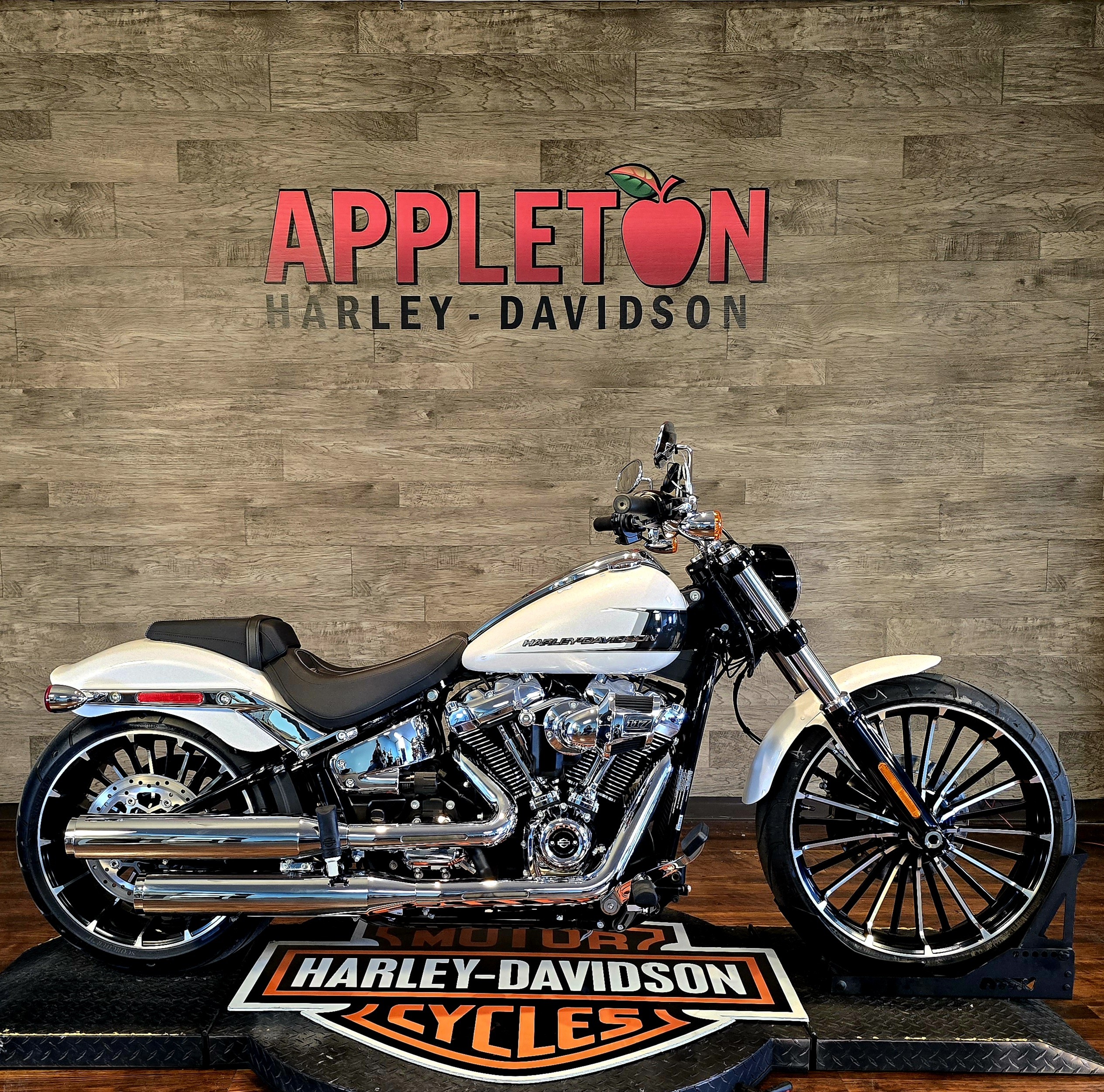 2024 Harley-Davidson Softail Breakout at Appleton Harley-Davidson