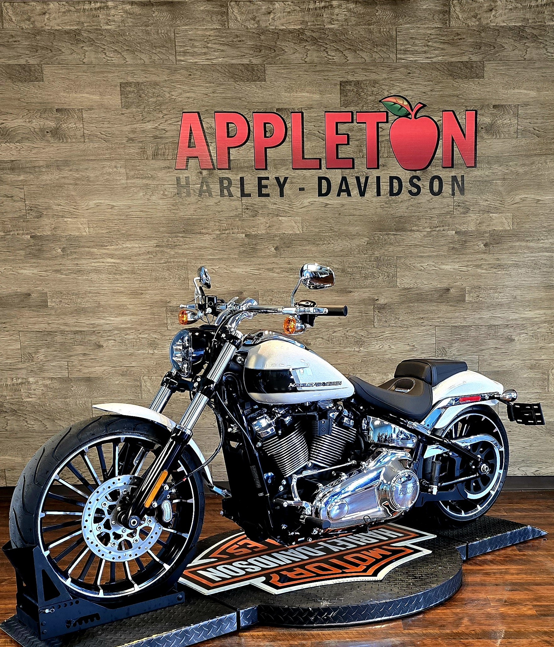 2024 Harley-Davidson Softail Breakout at Appleton Harley-Davidson