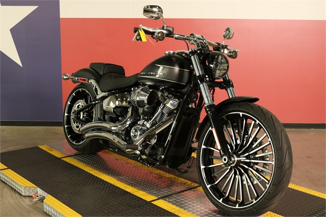 2023 Harley-Davidson Softail Breakout at Texas Harley