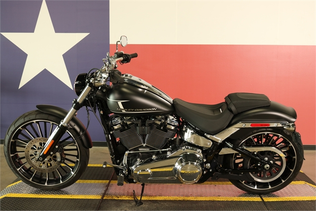 2023 Harley-Davidson Softail Breakout at Texas Harley