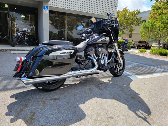 2022 Indian Chieftain Base at Fort Lauderdale