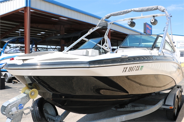 2013 Yamaha 212X at Jerry Whittle Boats