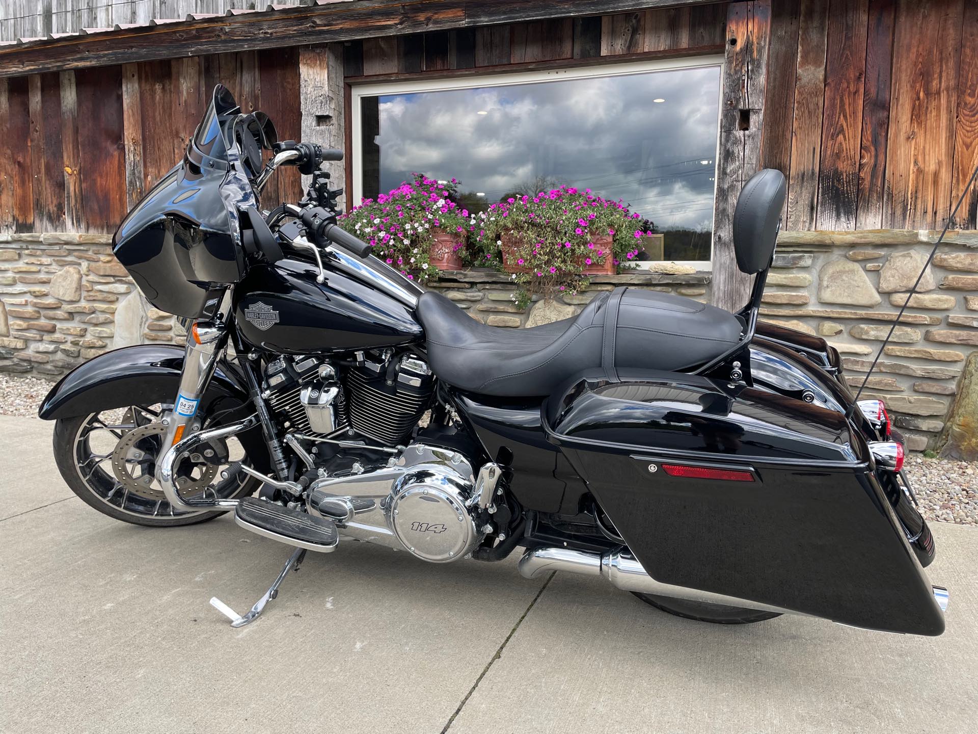 2022 Harley-Davidson Street Glide Special at Arkport Cycles