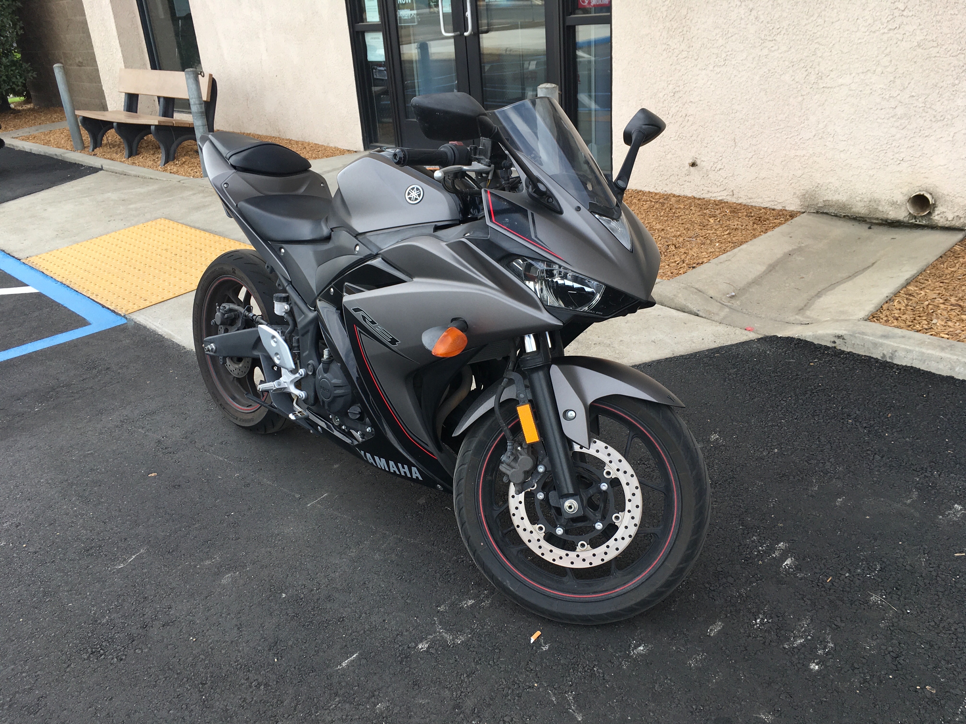 2016 Yamaha YZF R3 at Fresno Harley-Davidson