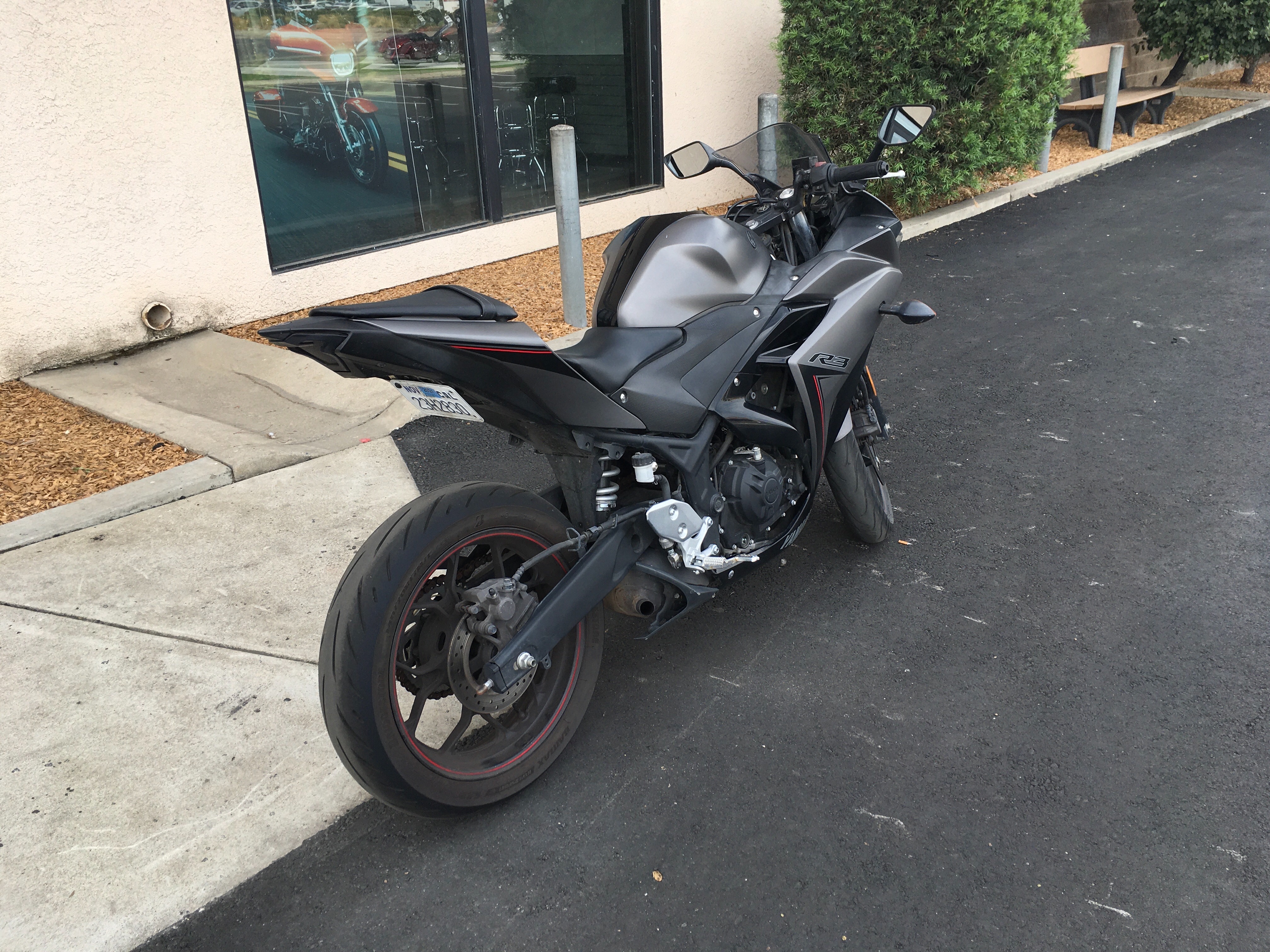 2016 Yamaha YZF R3 at Fresno Harley-Davidson