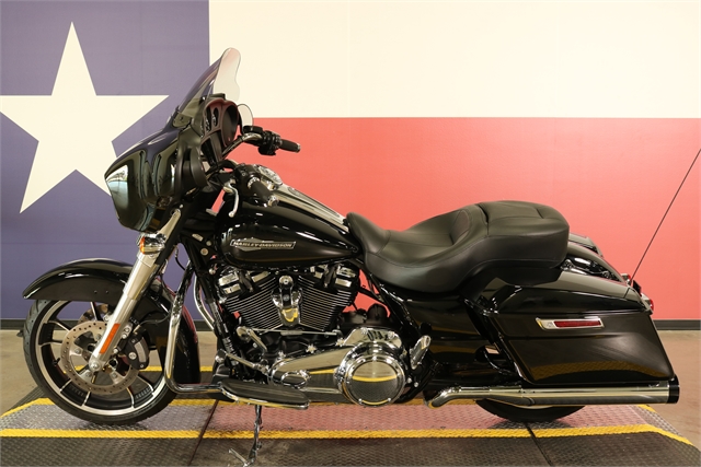 2022 Harley-Davidson Street Glide Base at Texas Harley