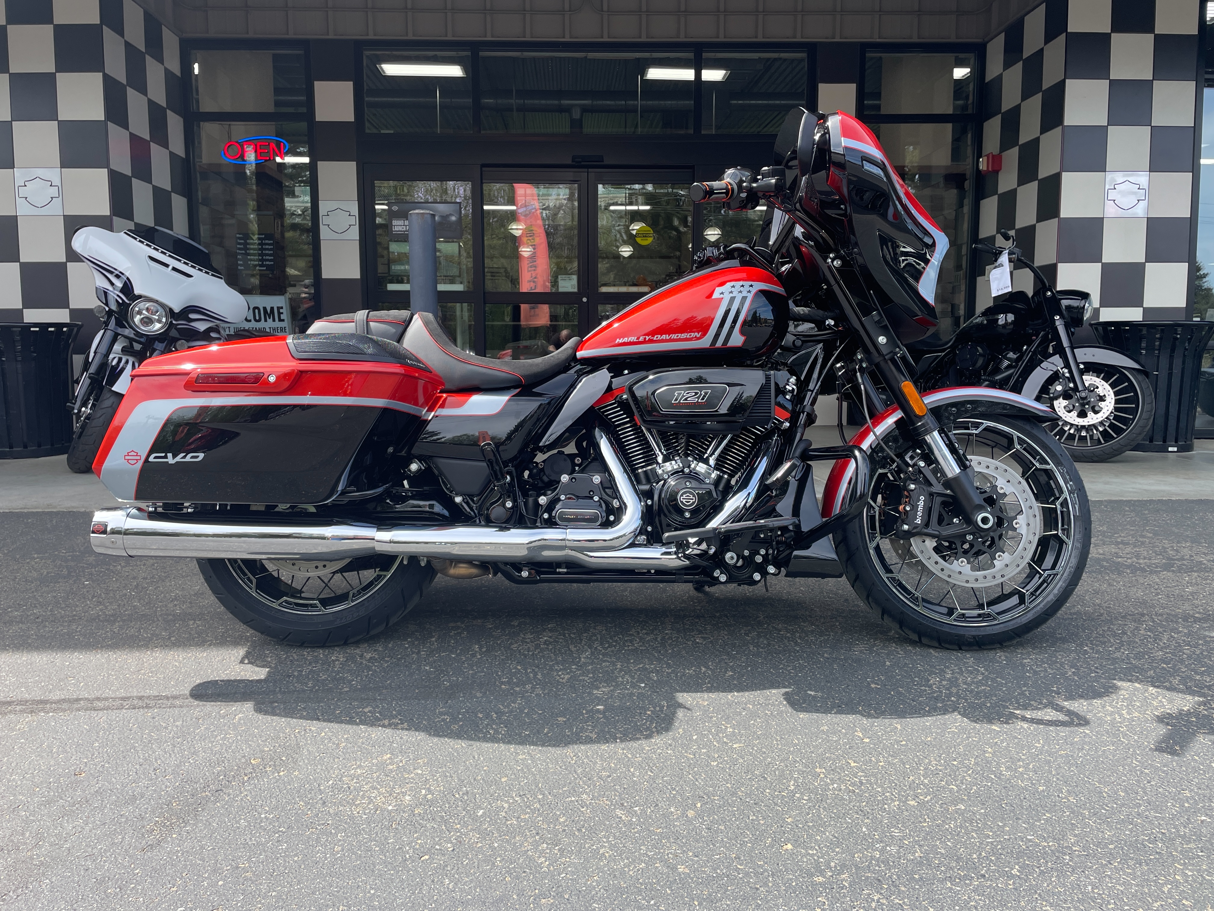 2024 Harley-Davidson Street Glide CVO Street Glide at Destination Harley-Davidson®, Silverdale, WA 98383