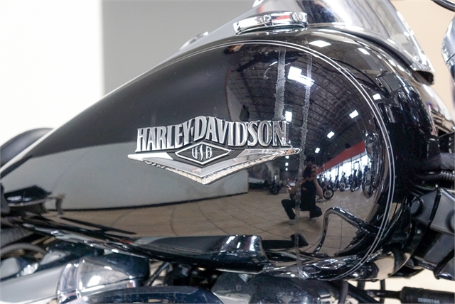 2017 Harley-Davidson Road King Base at Destination Harley-Davidson®, Tacoma, WA 98424