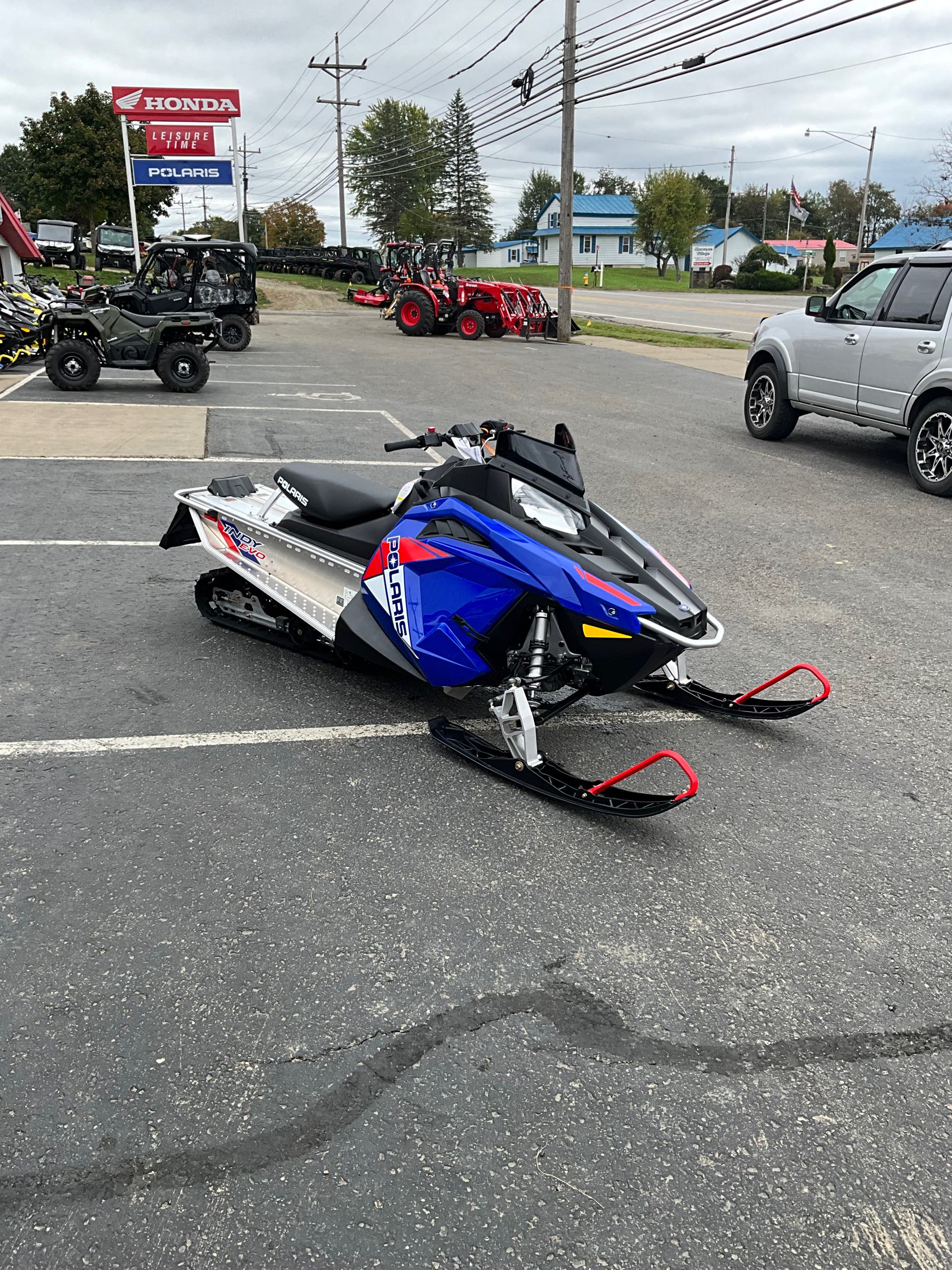 2023 Polaris INDY EVO 550 121 at Leisure Time Powersports of Corry