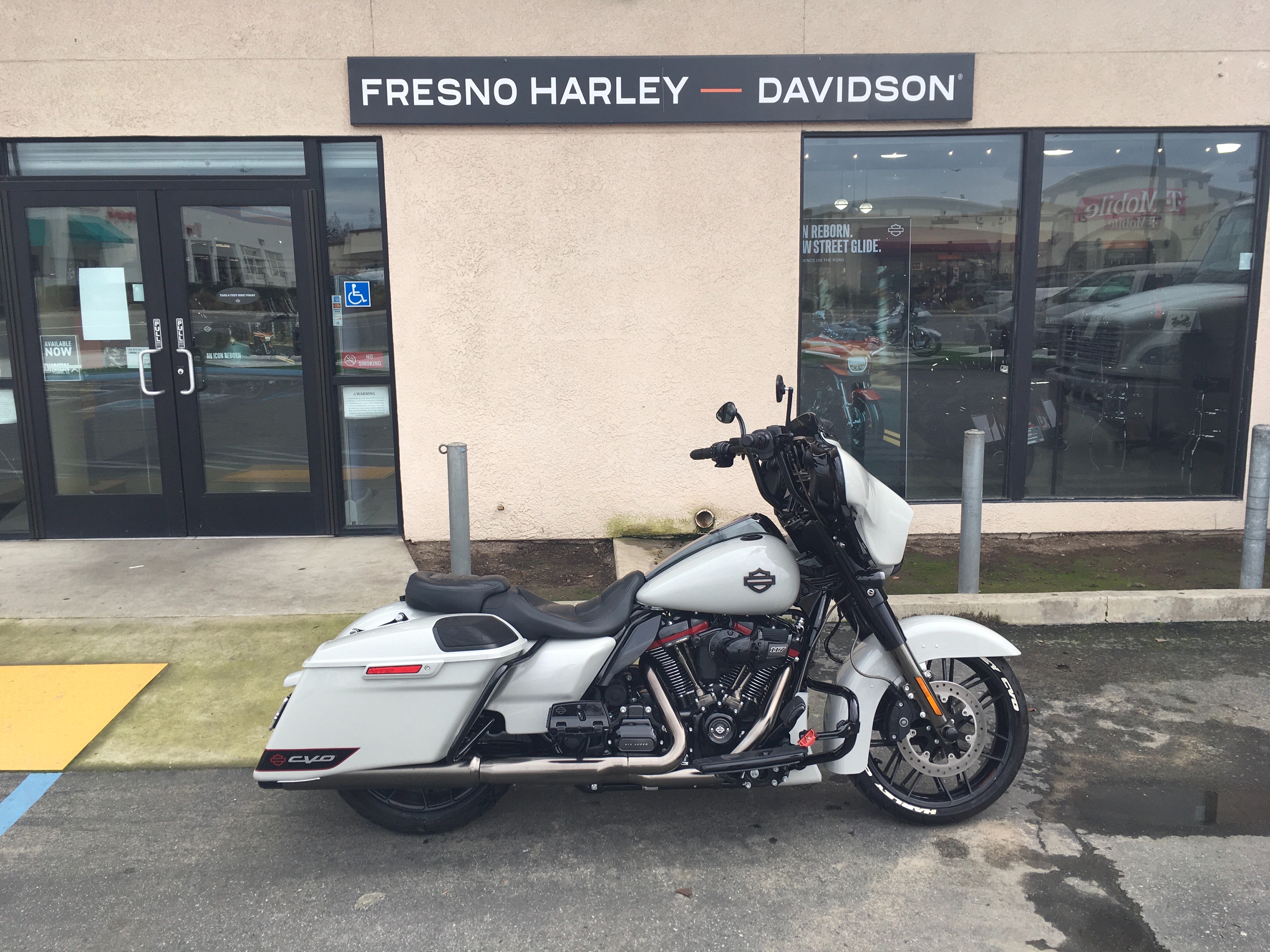 2020 Harley-Davidson CVO CVO Street Glide at Fresno Harley-Davidson