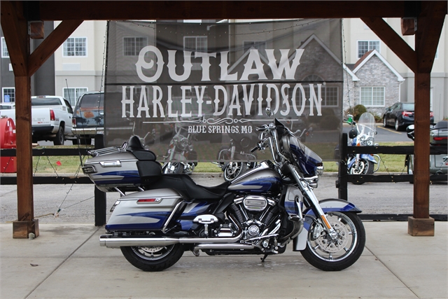 2017 Harley-Davidson Electra Glide CVO Limited at Outlaw Harley-Davidson