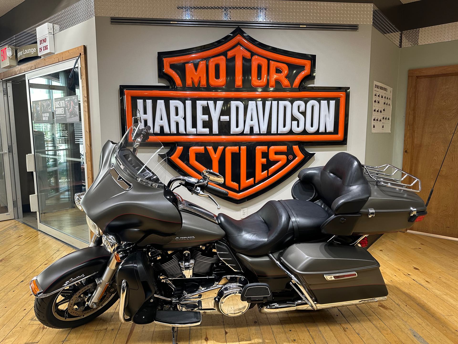 2018 Harley-Davidson Electra Glide Ultra Limited at Zips 45th Parallel Harley-Davidson