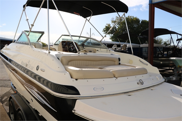 2008 Nauticstar 232 DC at Jerry Whittle Boats