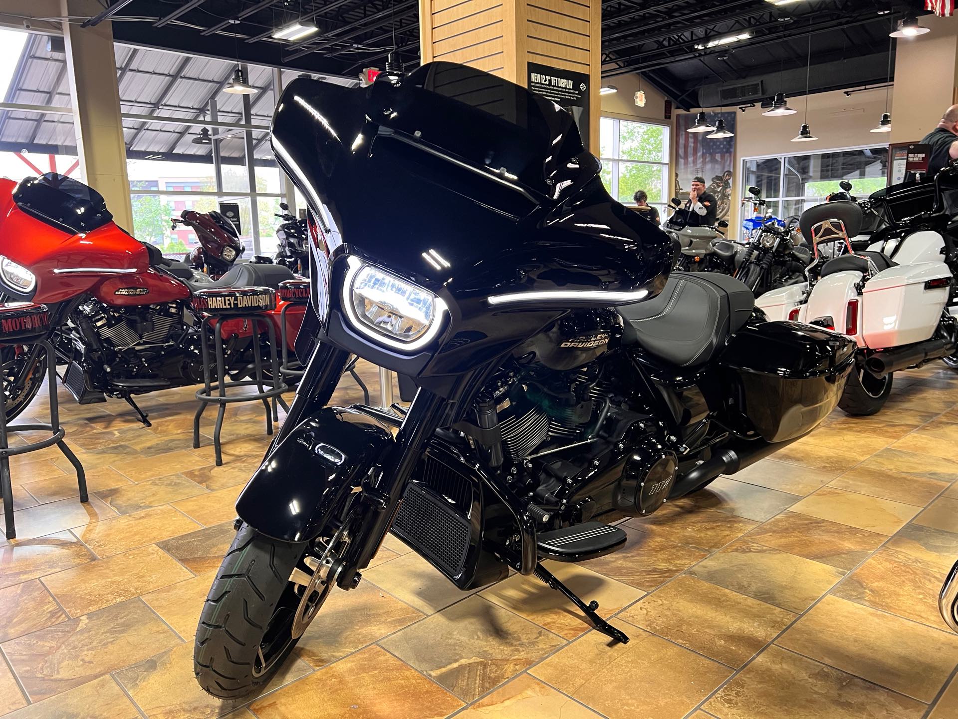 2024 Harley-Davidson Street Glide Base at Man O'War Harley-Davidson®