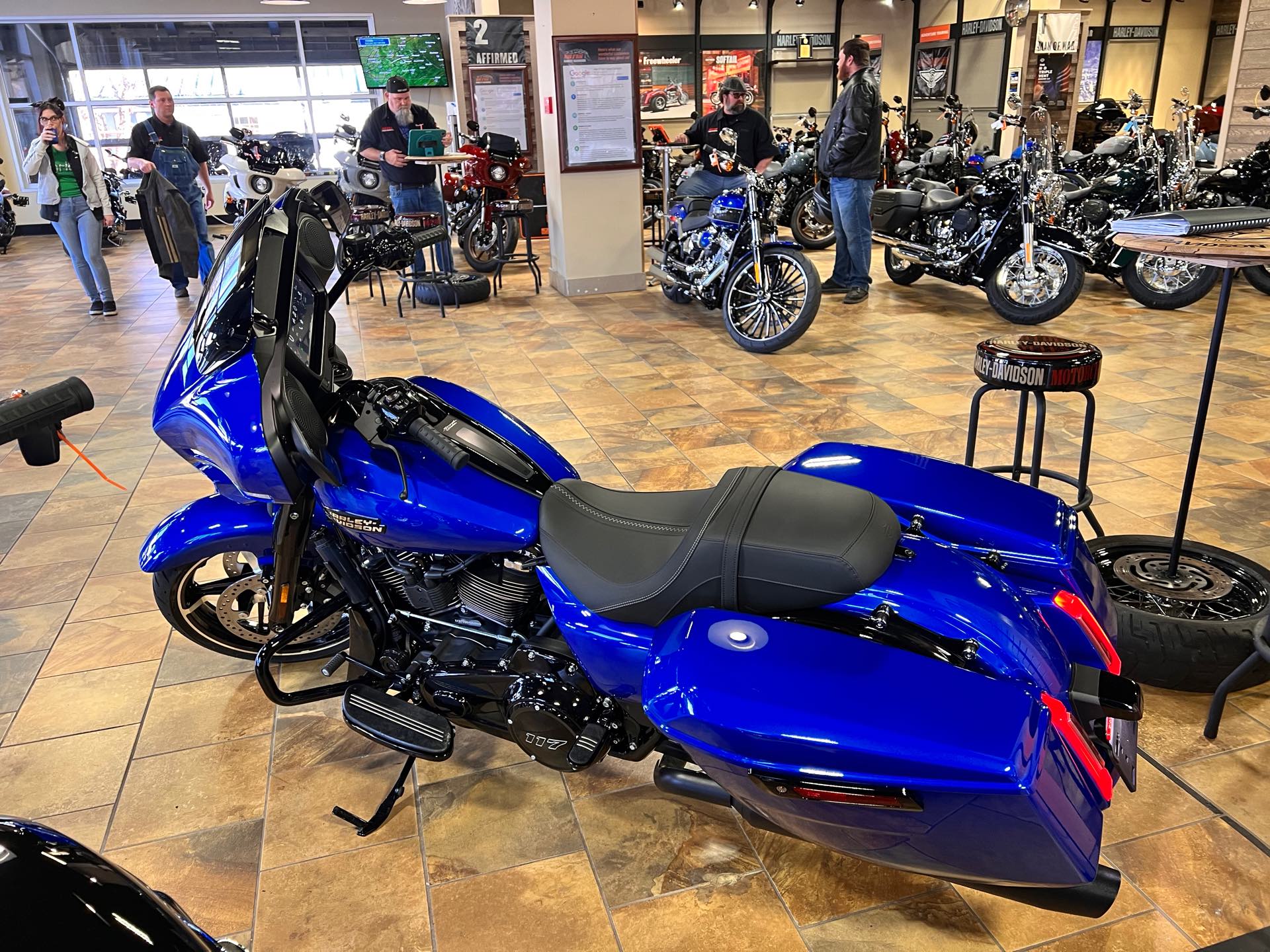 2024 Harley-Davidson Street Glide Base at Man O'War Harley-Davidson®