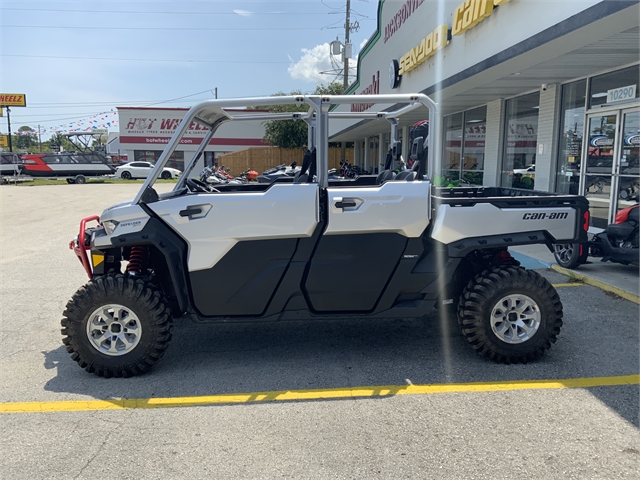 2024 Can-Am Defender MAX X mr with Half Doors HD10 at Jacksonville Powersports, Jacksonville, FL 32225