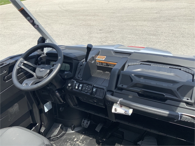 2024 Can-Am Defender MAX X mr with Half Doors HD10 at Jacksonville Powersports, Jacksonville, FL 32225