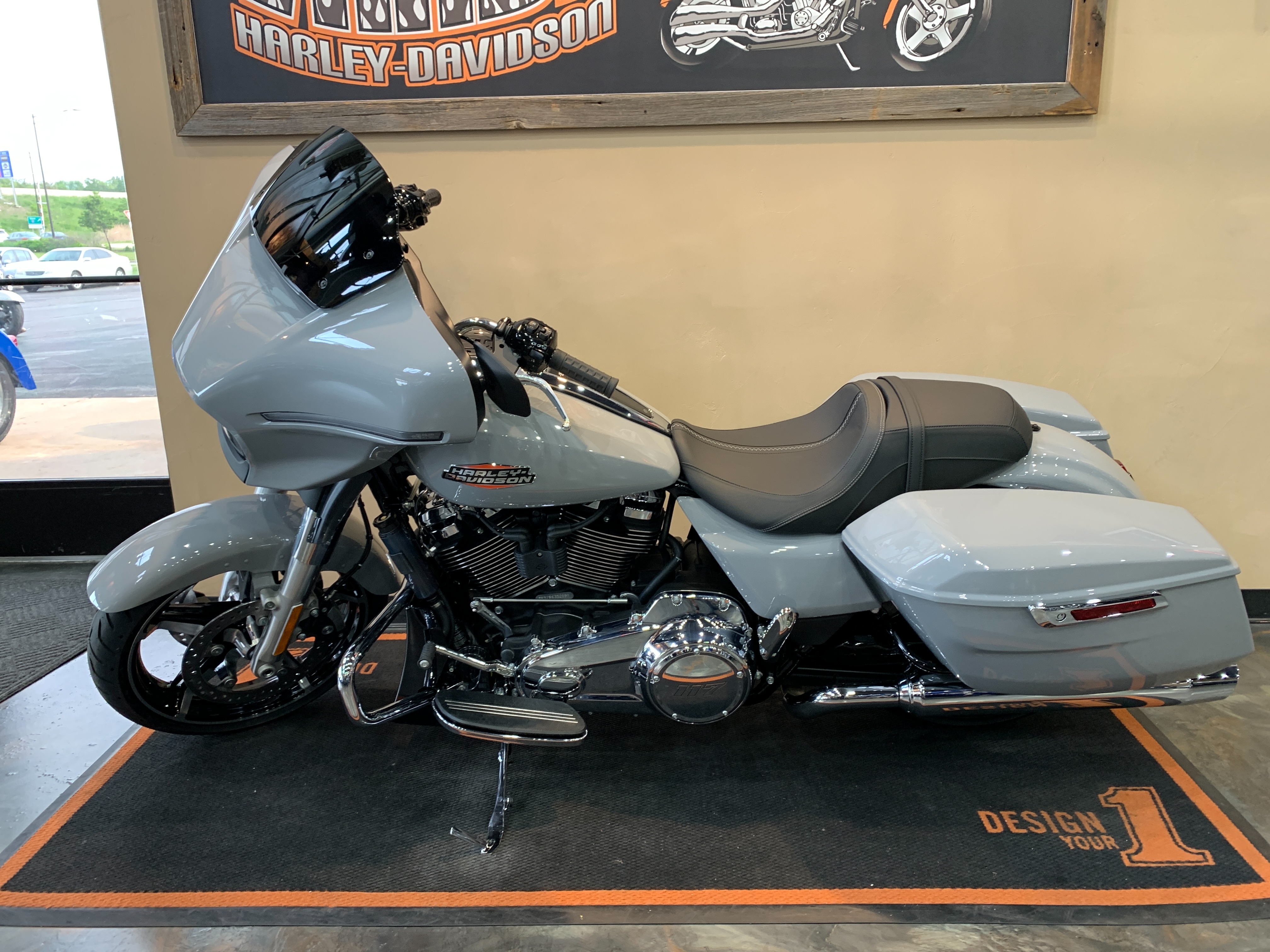 2024 Harley-Davidson Street Glide Base at Vandervest Harley-Davidson, Green Bay, WI 54303