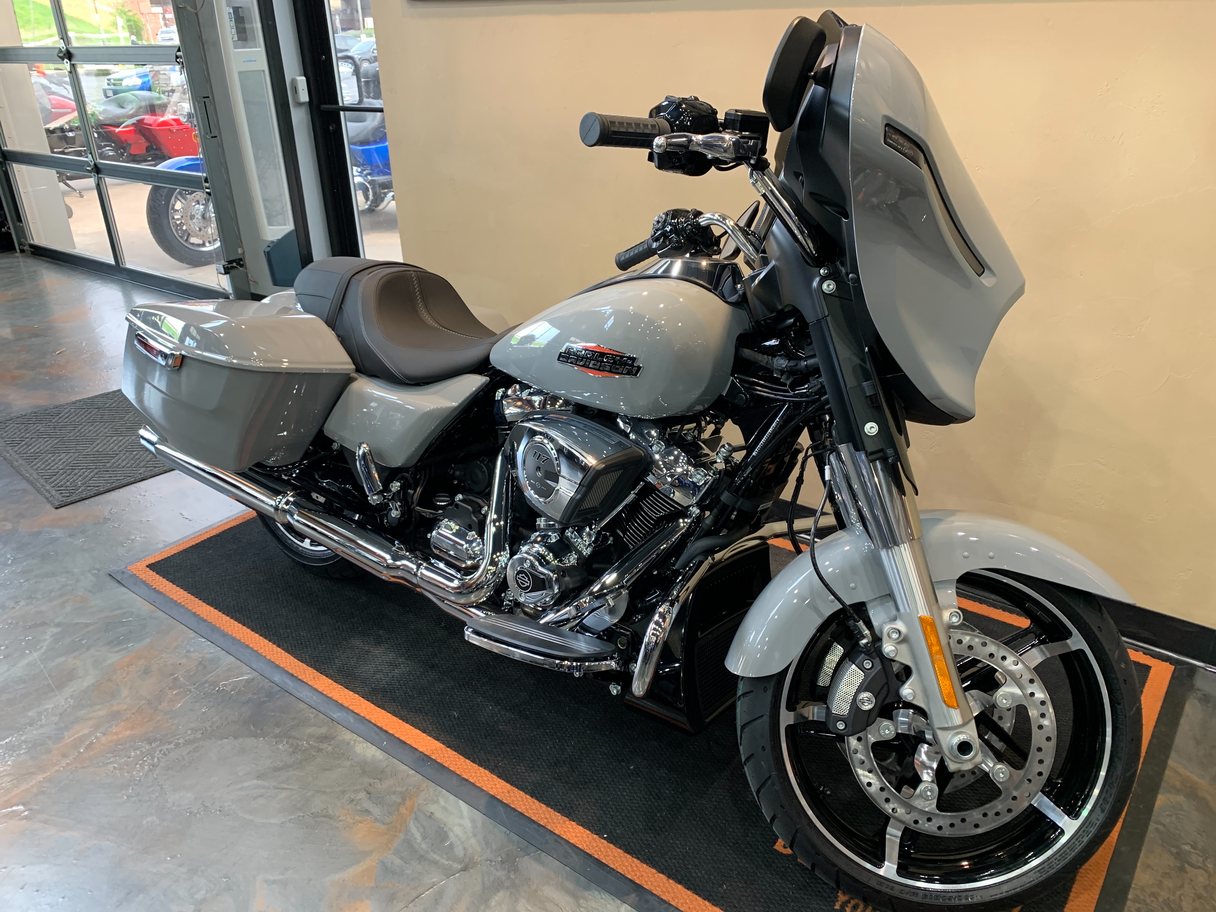 2024 Harley-Davidson Street Glide Base at Vandervest Harley-Davidson, Green Bay, WI 54303