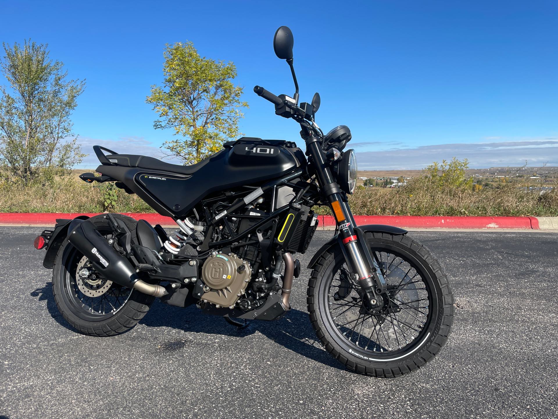 2022 Husqvarna Svartpilen 401 at Mount Rushmore Motorsports