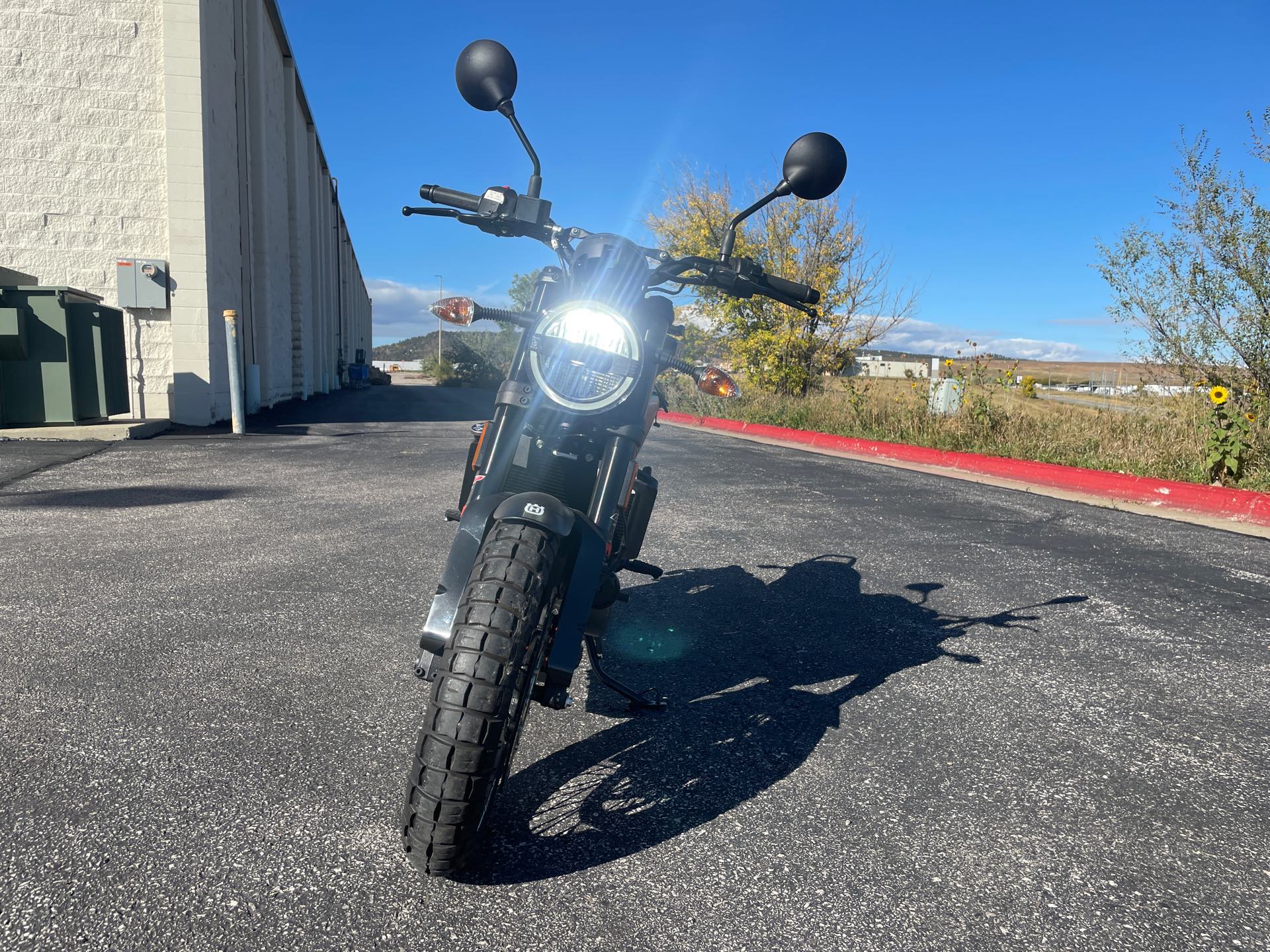 2022 Husqvarna Svartpilen 401 at Mount Rushmore Motorsports