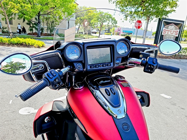 2020 Indian Roadmaster Dark Horse at Fort Lauderdale