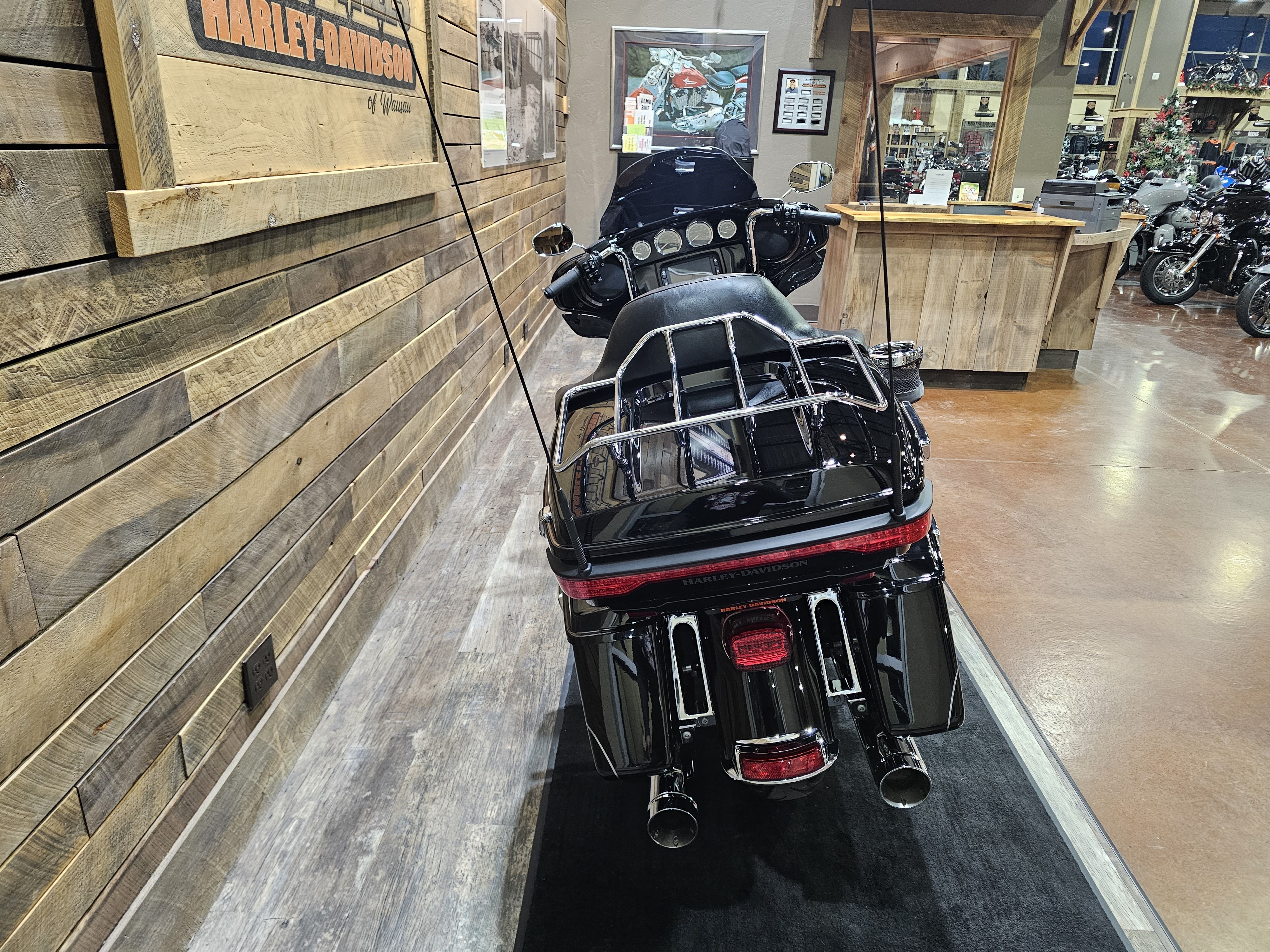 2014 Harley-Davidson Electra Glide Ultra Limited at Bull Falls Harley-Davidson