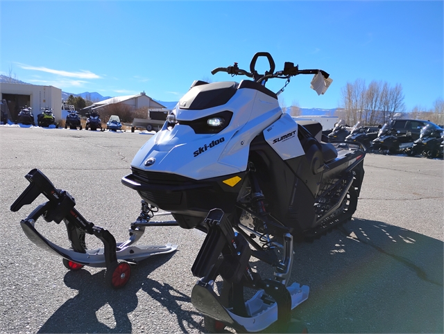 2025 Ski-Doo Summit Adrenaline 850 E-TEC 146 2.5 at Power World Sports, Granby, CO 80446