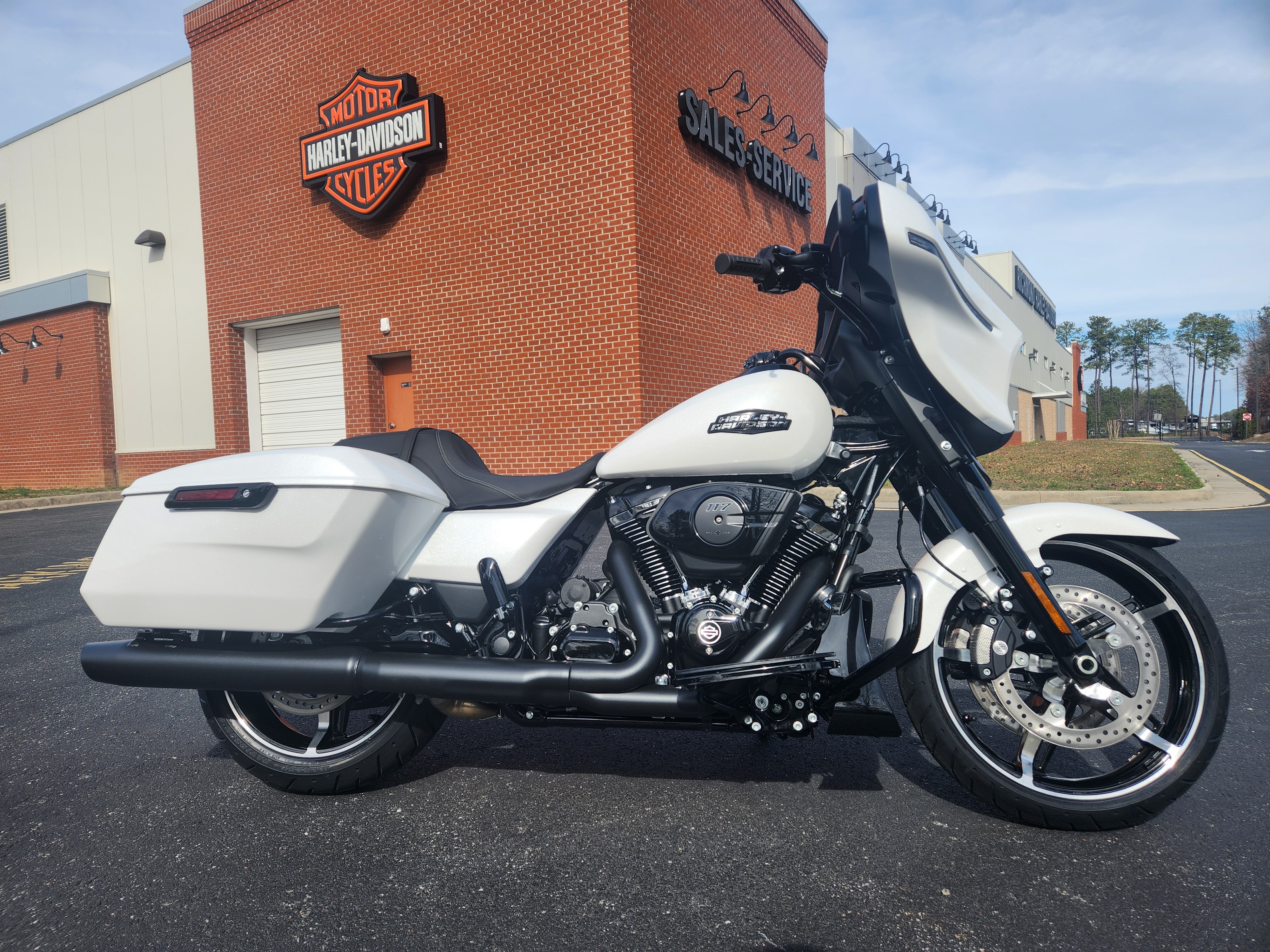 2024 Harley-Davidson Street Glide Base at Richmond Harley-Davidson