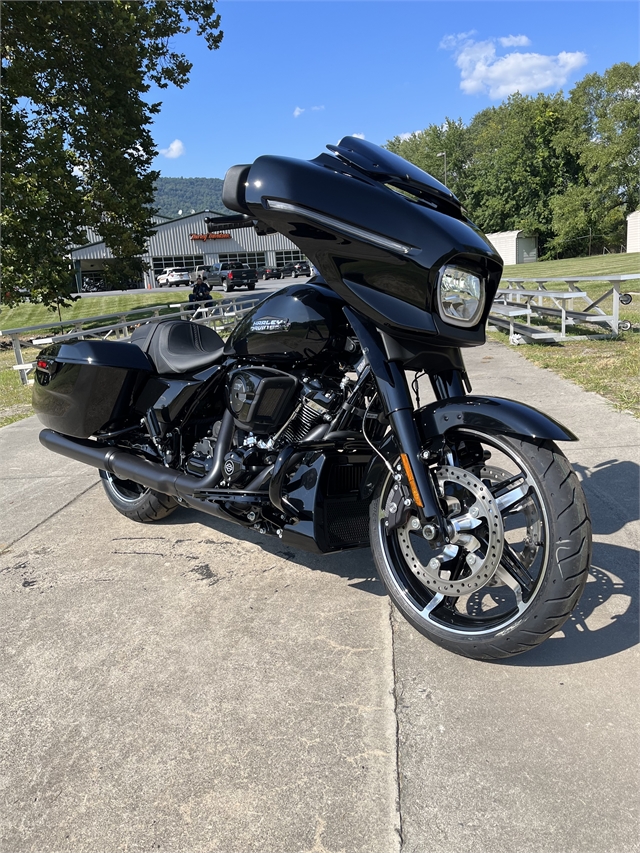 2024 Harley-Davidson Street Glide Base at Harley-Davidson of Asheville