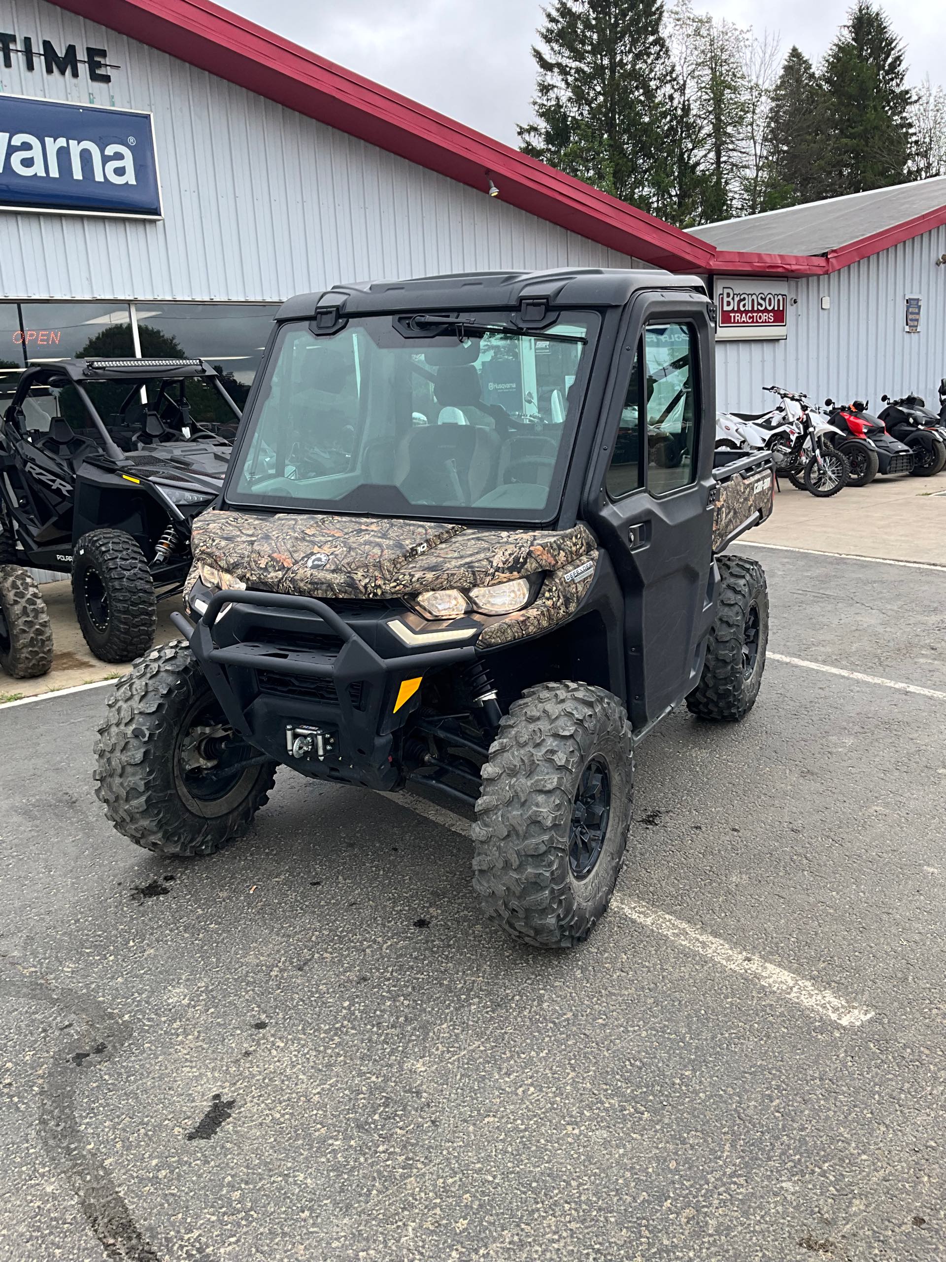 2022 Can-Am Defender Limited HD10 at Leisure Time Powersports of Corry