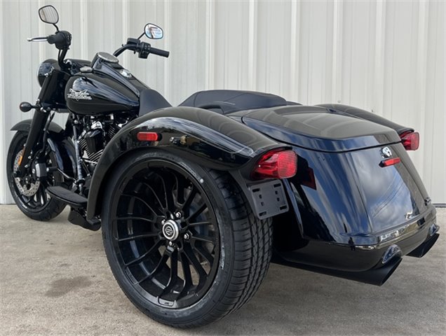 2024 Harley-Davidson Trike Freewheeler at Roughneck Harley-Davidson