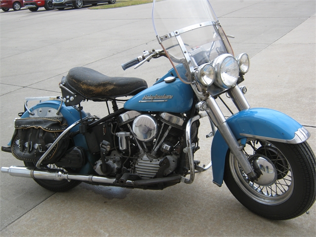 1952 Harley-Davidson FL Panhead at Brenny's Motorcycle Clinic, Bettendorf, IA 52722
