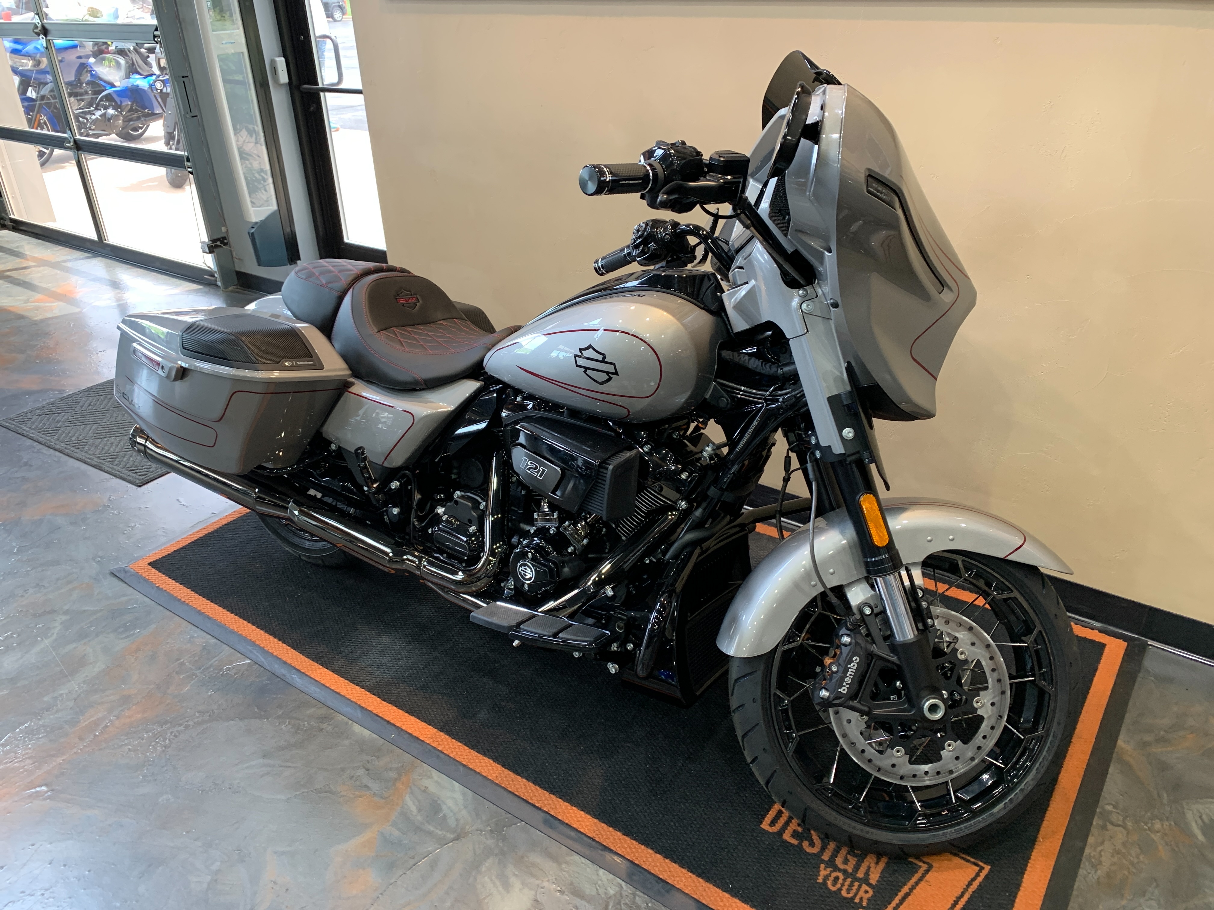 2023 Harley-Davidson Street Glide CVO Street Glide at Vandervest Harley-Davidson, Green Bay, WI 54303