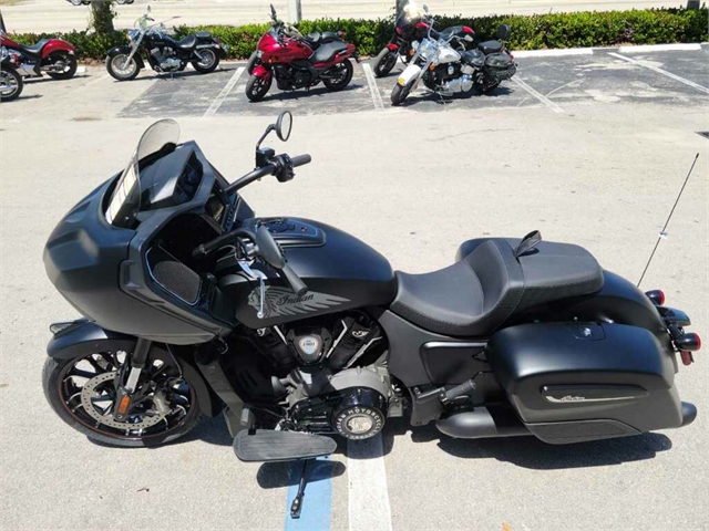 2021 Indian Challenger Challenger Dark Horse at Fort Lauderdale