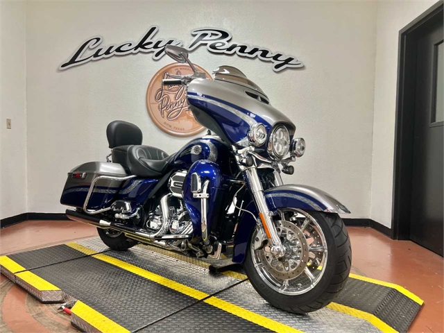 2016 Harley-Davidson FLHTKSE CVO Limited at Lucky Penny Cycles