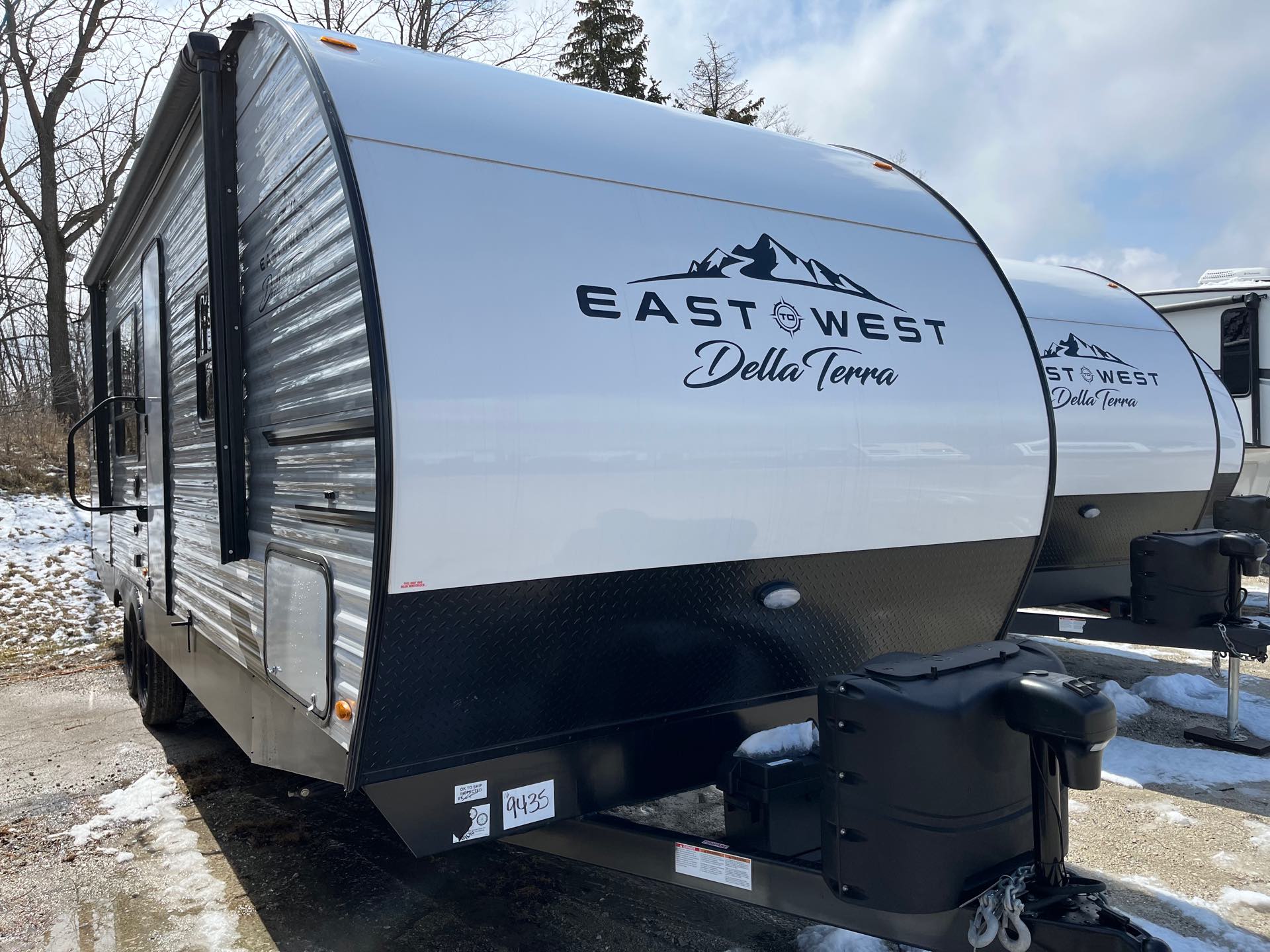 2022 East to West DELLA TERRA 250BH 250BH at Prosser's Premium RV Outlet