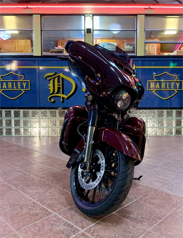 2019 Harley-Davidson Street Glide CVO Street Glide at South East Harley-Davidson