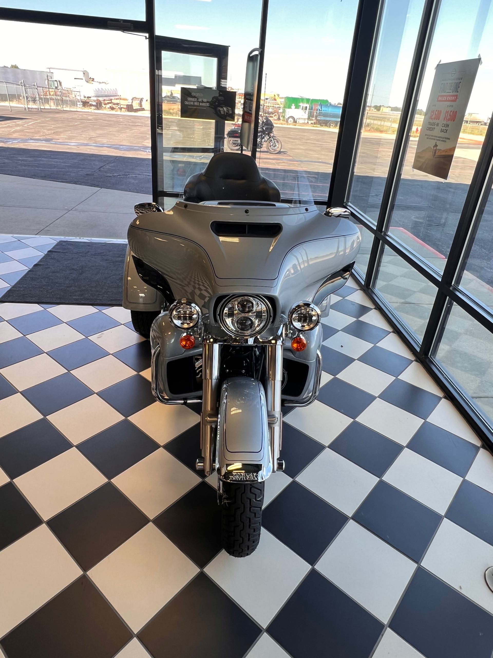 2023 Harley-Davidson Trike Tri Glide Ultra at Deluxe Harley Davidson