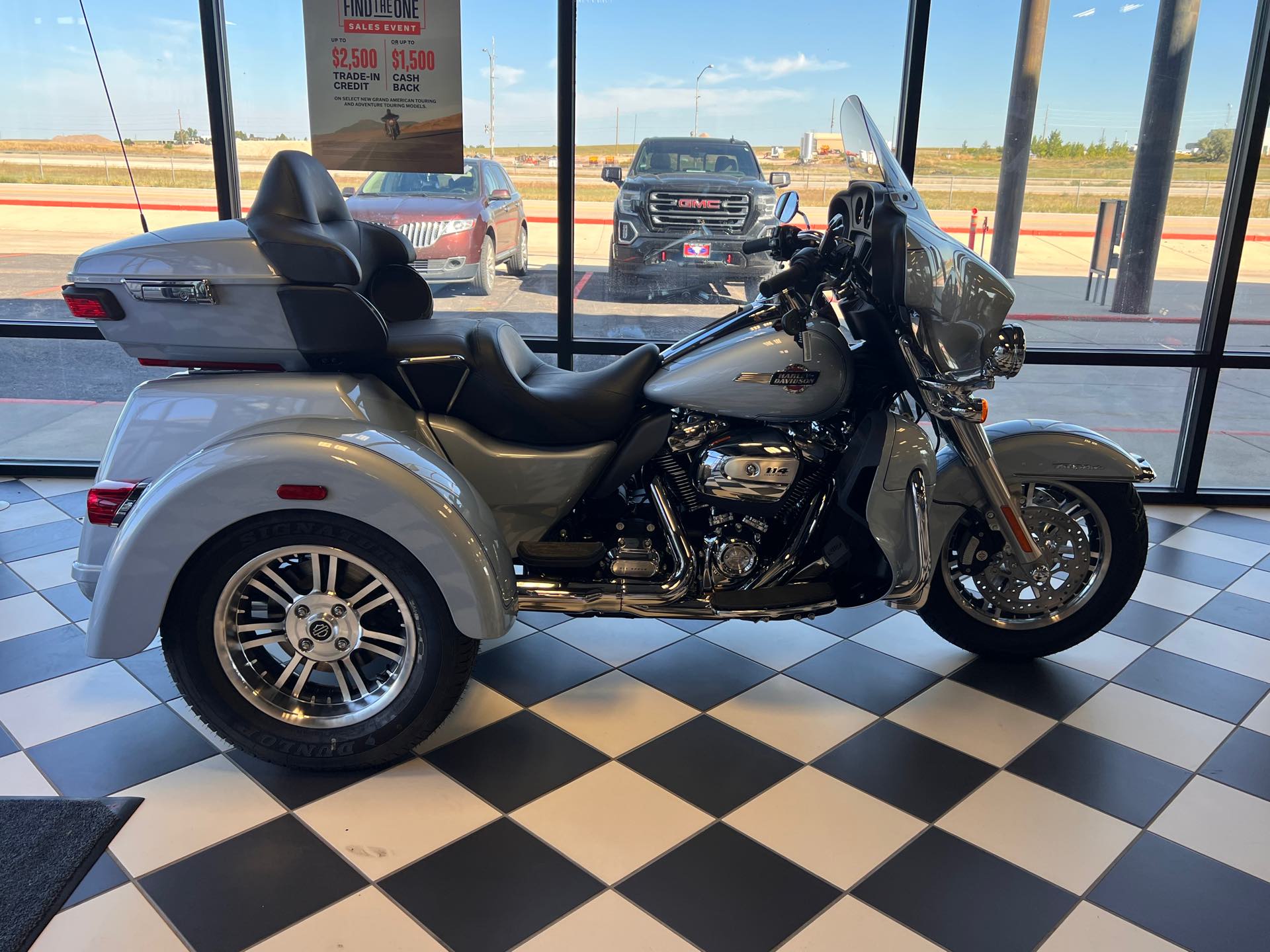 2023 Harley-Davidson Trike Tri Glide Ultra at Deluxe Harley Davidson