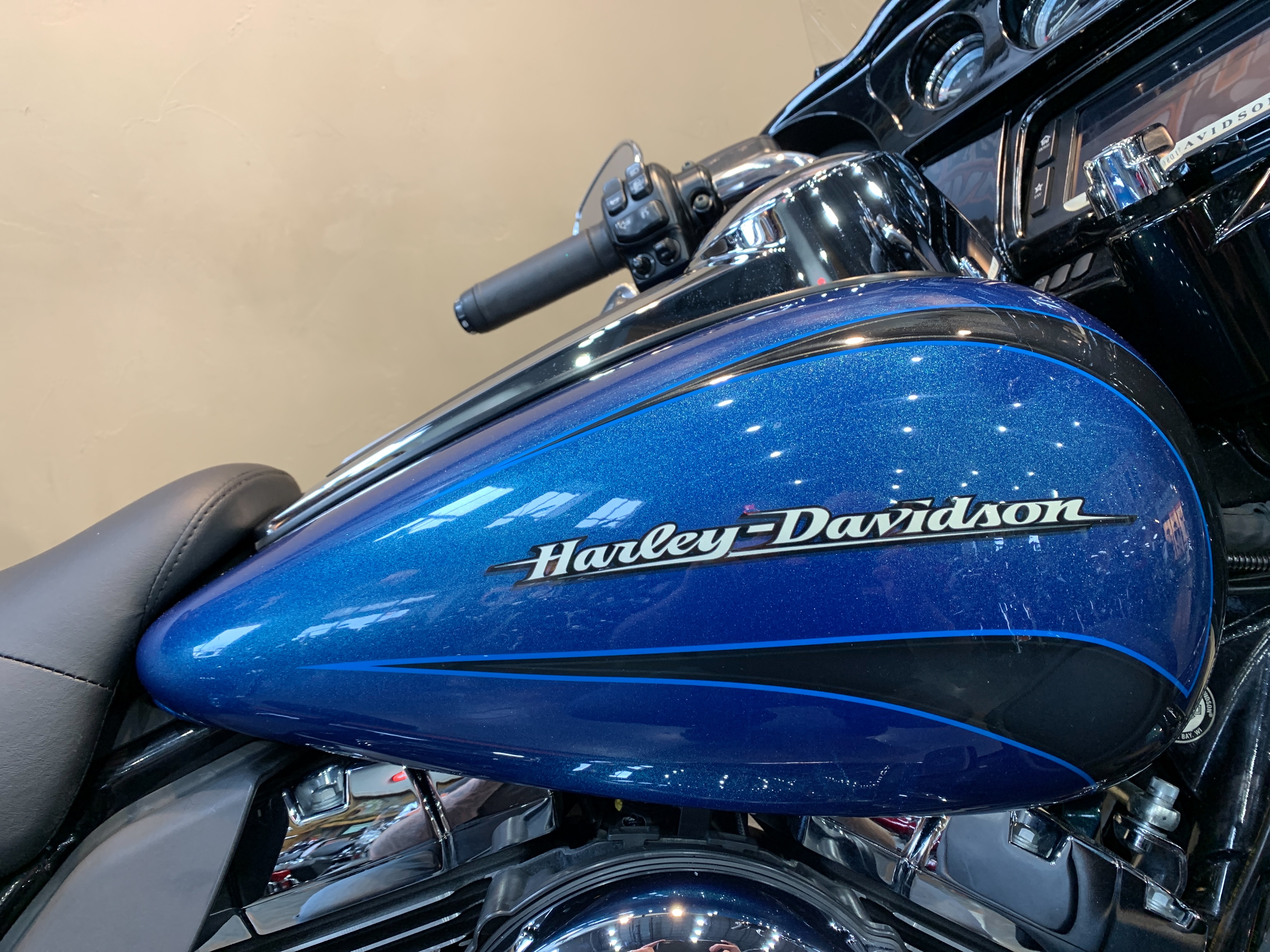 2014 Harley-Davidson Electra Glide Ultra Limited at Vandervest Harley-Davidson, Green Bay, WI 54303
