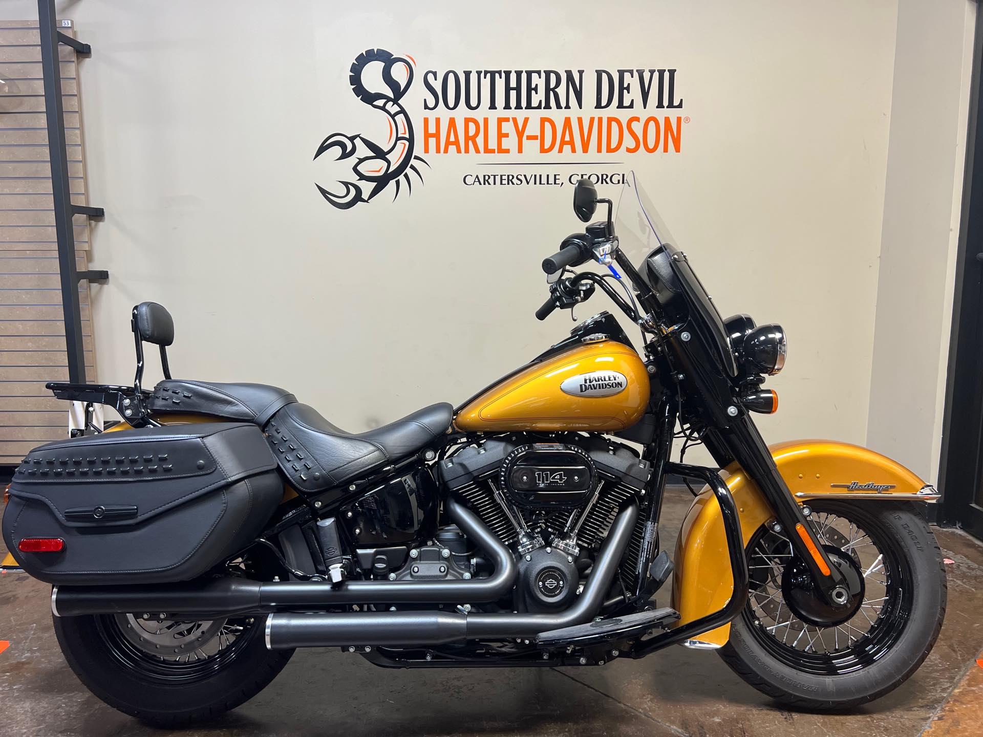 Harley davidson deals heritage softail 2019