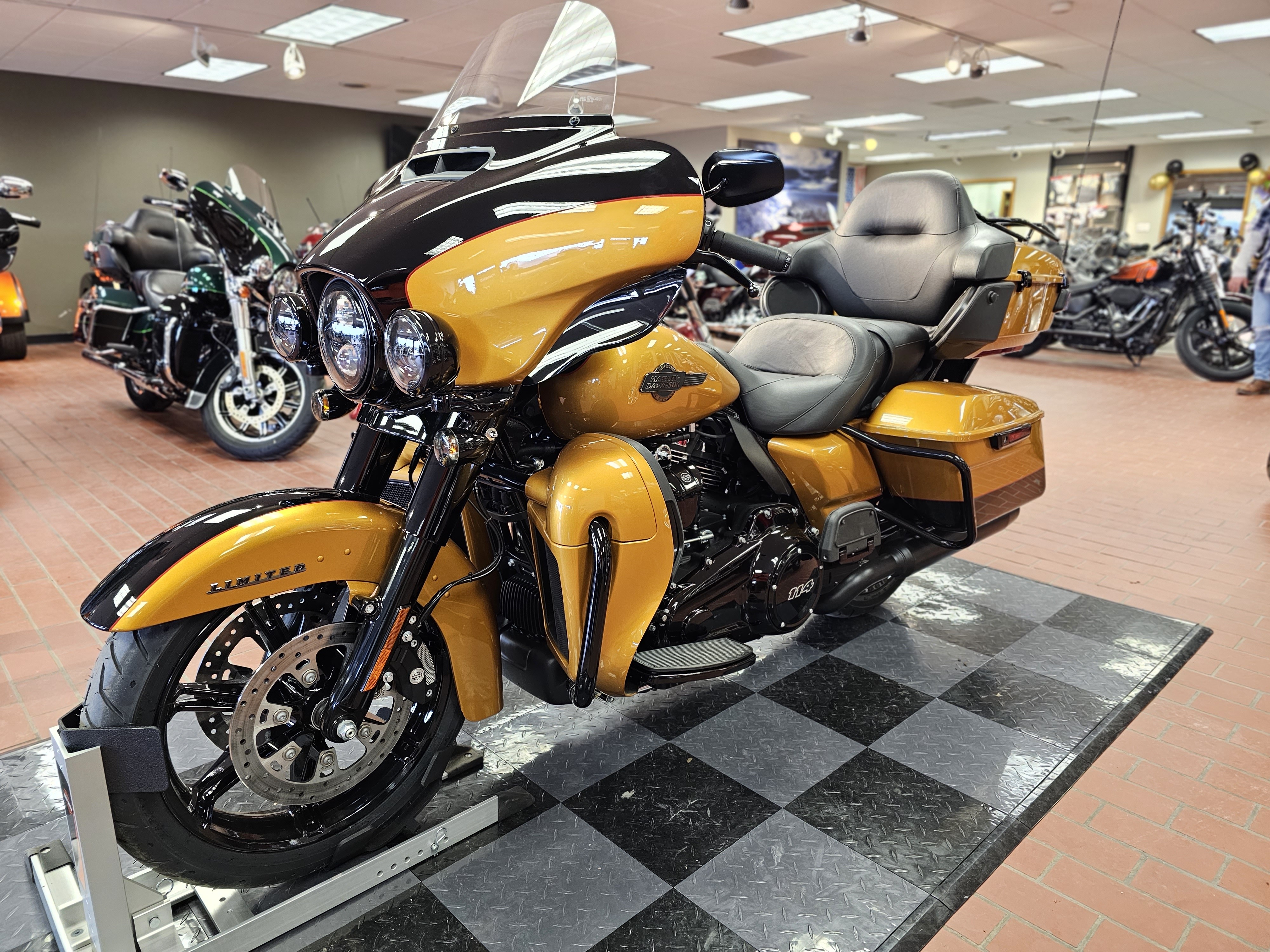 2023 Harley-Davidson Electra Glide Ultra Limited at Rooster's Harley Davidson