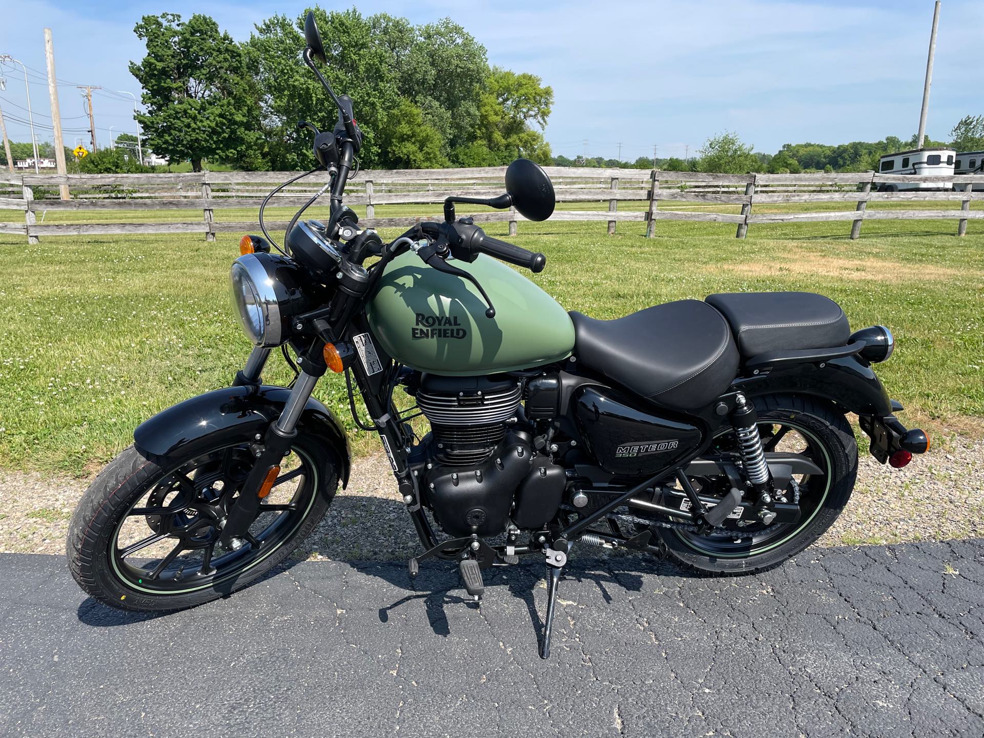 2023 Royal Enfield Meteor 350 at Randy's Cycle