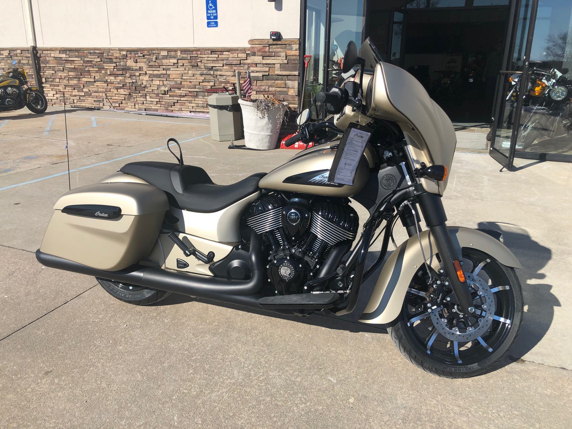 2022 Indian Chieftain Dark Horse at Head Indian Motorcycle