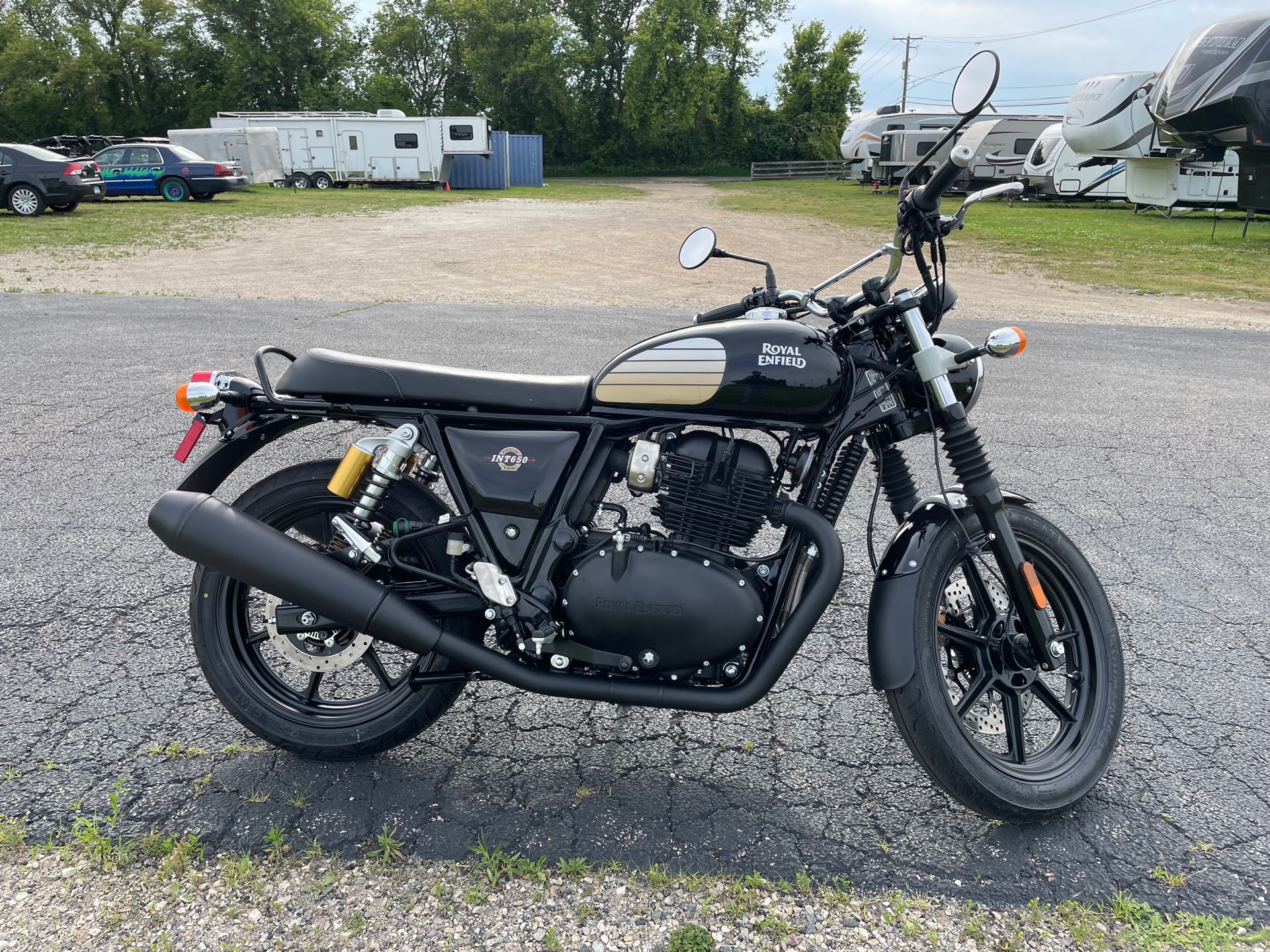 2024 Royal Enfield Twins INT650 at Randy's Cycle