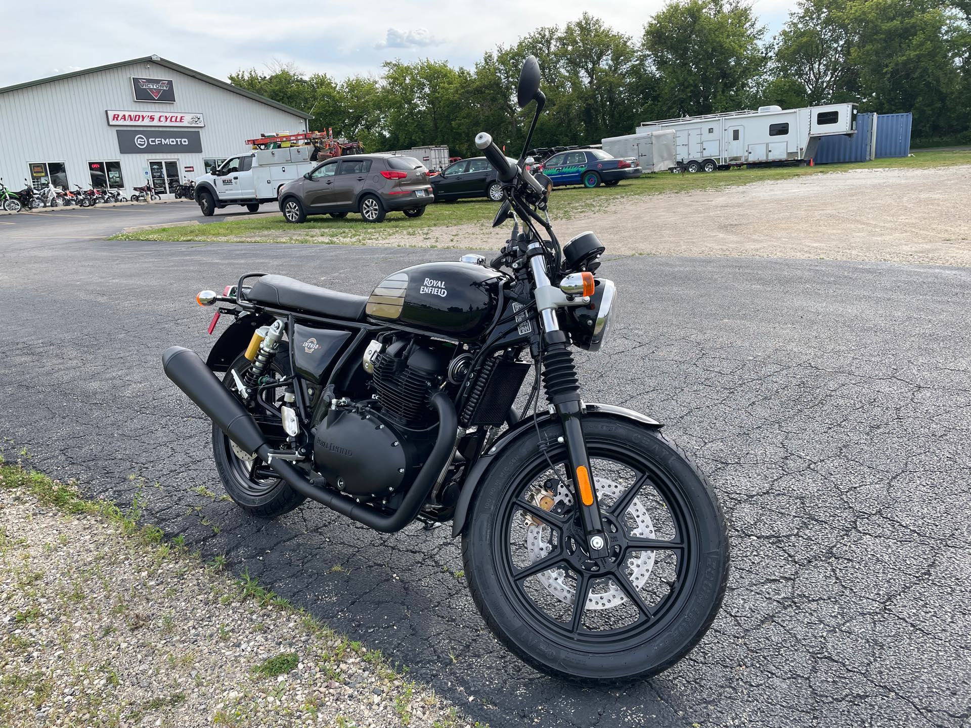 2024 Royal Enfield Twins INT650 at Randy's Cycle